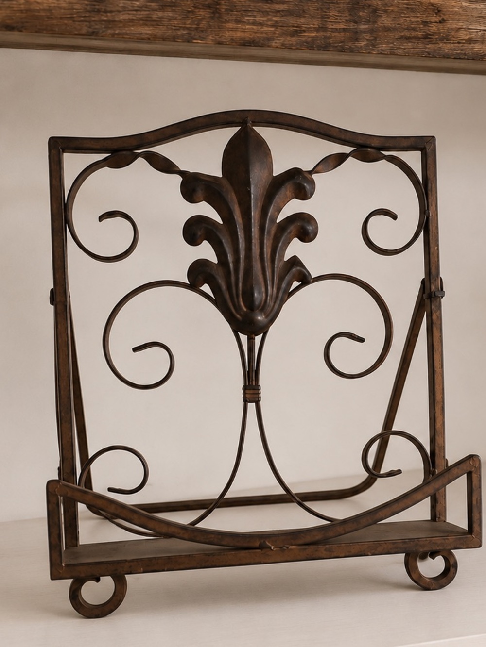 Vintage Fleur-de-Lis Metal Cookbook Stand / Display Easel